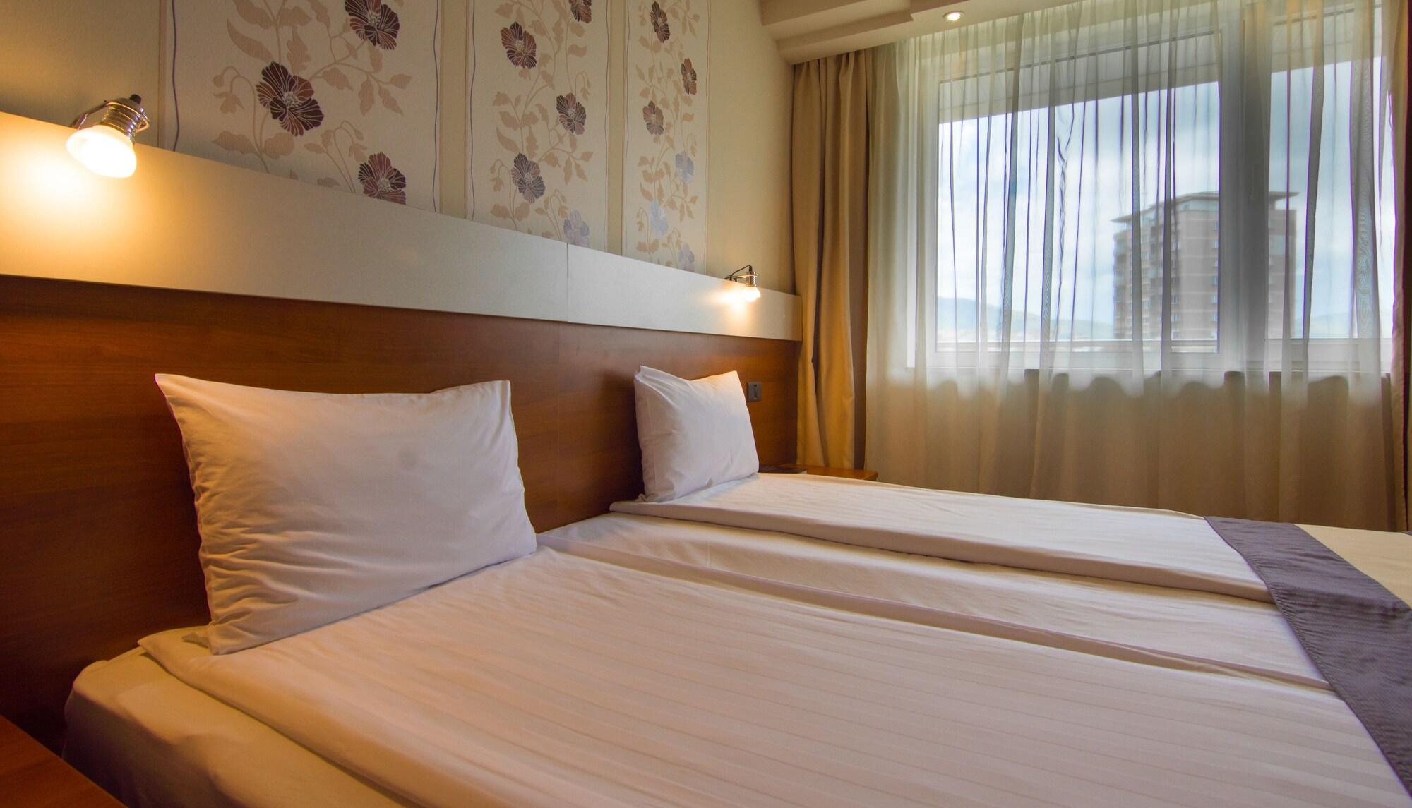 Hotel Forum - Free Parking Sofia